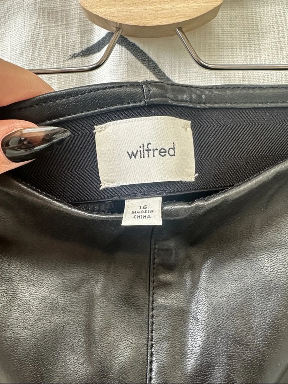 Wilfred Roma Pant - Picture 2 of 6